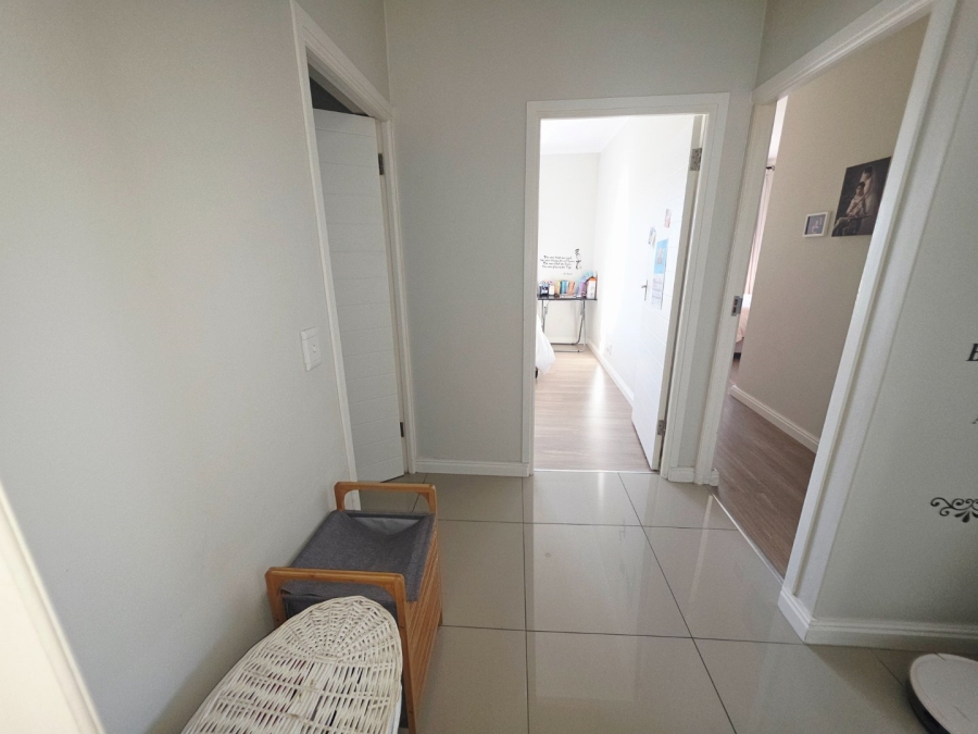 3 Bedroom Property for Sale in Parklands North Western Cape